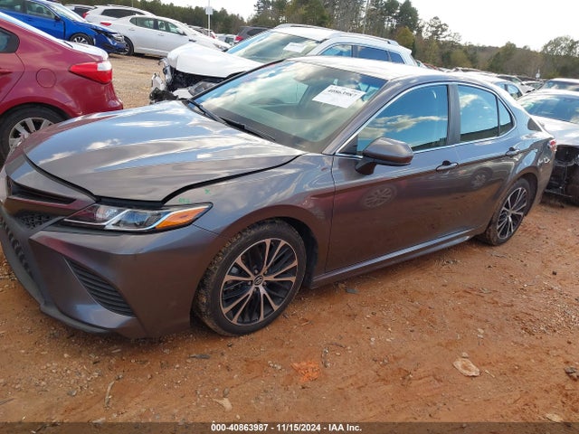 4T1B11HK9JU143732 Toyota CAMRY SE