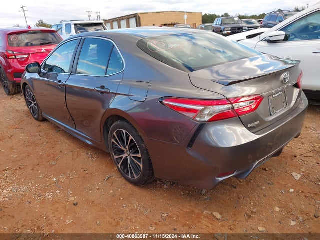 4T1B11HK9JU143732 Toyota CAMRY SE
