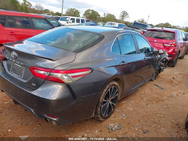 4T1B11HK9JU143732 Toyota CAMRY SE