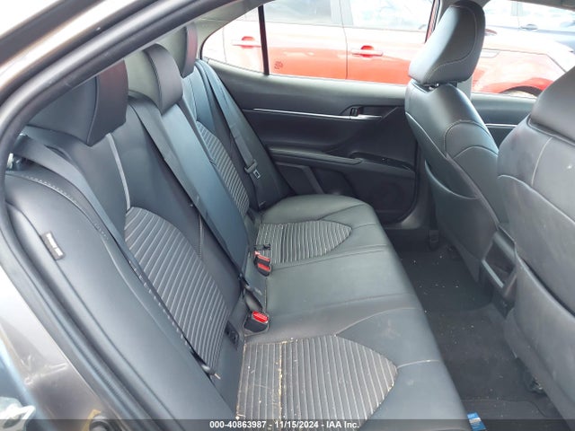4T1B11HK9JU143732 Toyota CAMRY SE