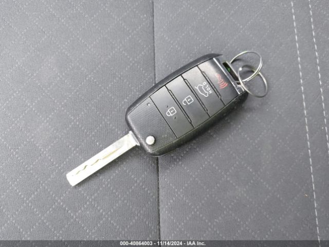 5XYPGDA33GG156497 KIA Sorento 2.4l Lx