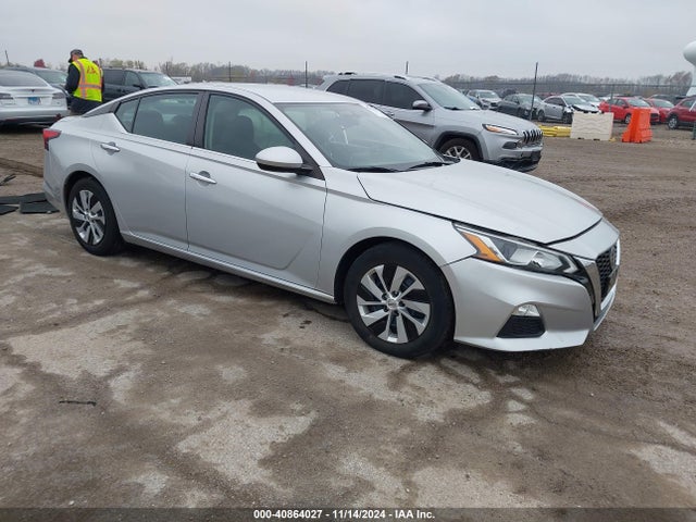 2019 1N4BL4BV4KC255063 main image