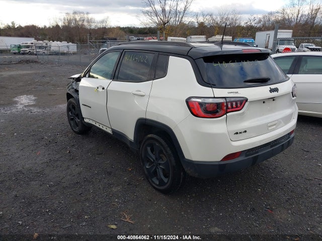 3C4NJDBB8JT432574 Jeep Compass Altitude 4x4
