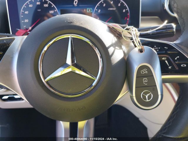 W1KAF4GB9PR091685 Mercedes-Benz C 300 Sedan