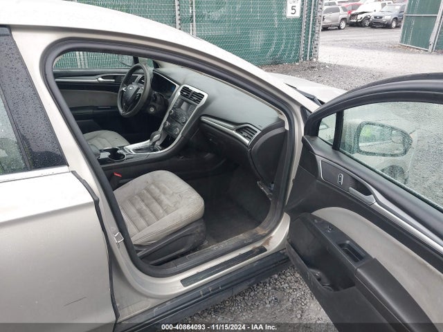 3FA6P0G78FR158996 Ford FUSION S