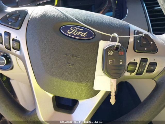 1FAHP2D87JG138787 Ford TAURUS SE