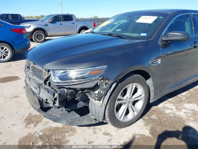 1FAHP2D87JG138787 Ford TAURUS SE