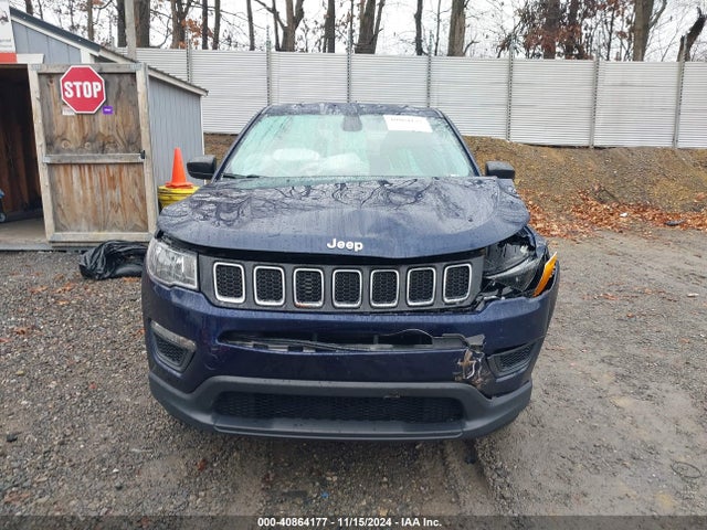 3C4NJDAB5JT492068 Jeep Compass Sport 4x4