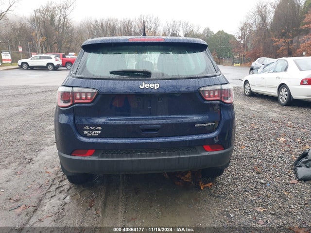 3C4NJDAB5JT492068 Jeep Compass Sport 4x4