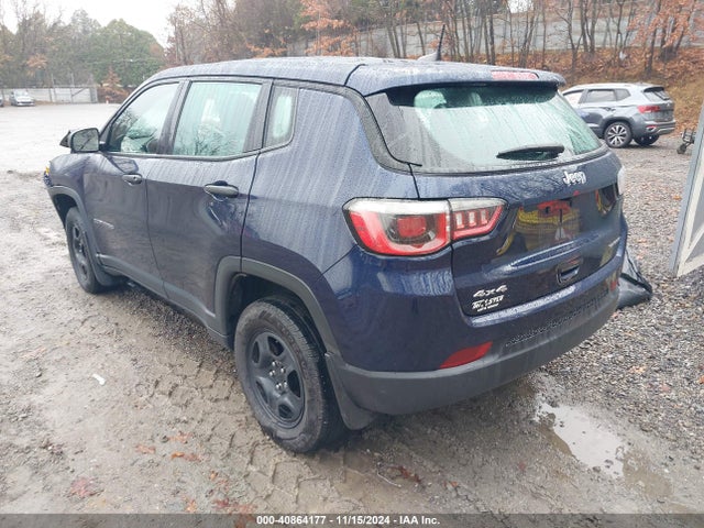 3C4NJDAB5JT492068 Jeep Compass Sport 4x4