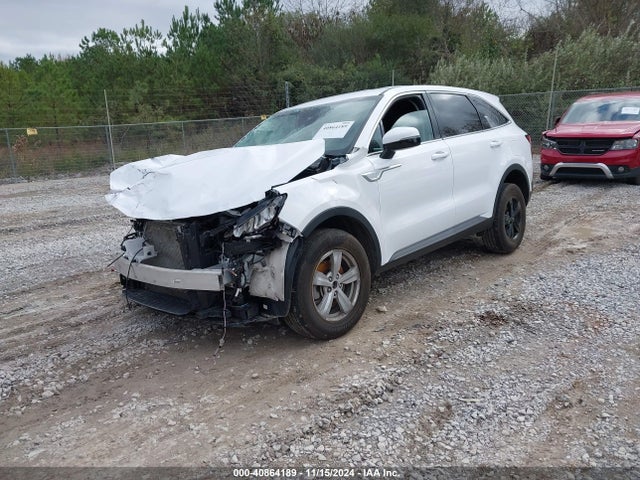 KIA SORENTO LX 2023 5XYRGDLC9PG183029 Image 2