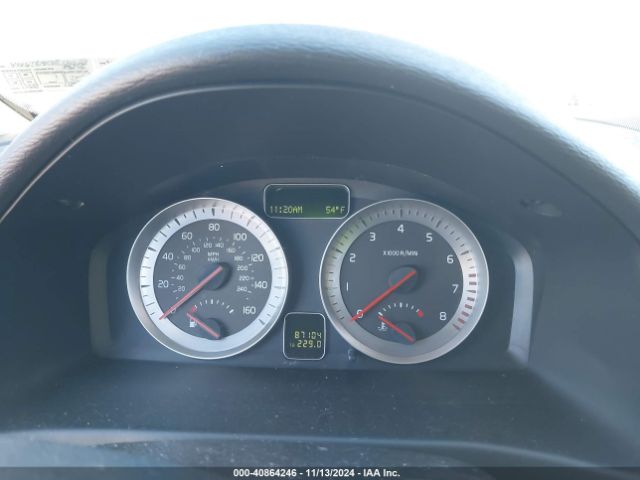 2011 VOLVO C70 YV1672MC1BJ108169 Photo 6