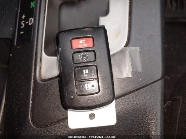JTMRFREV0JJ749228 Toyota Rav4 Adventure/xle