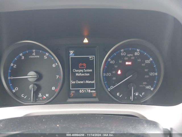 JTMRFREV0JJ749228 Toyota Rav4 Adventure/xle