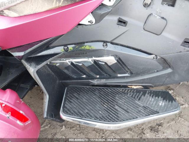 2022 CAN-AM SPYDER ROADSTER 2BXNBDD29NV005477 Photo 8