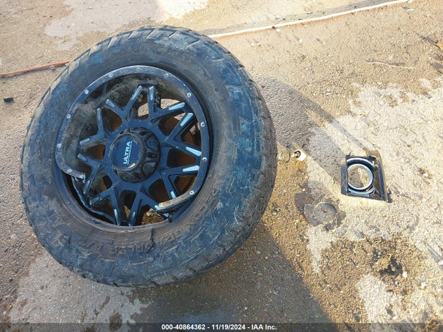 3GCUKSEC0EG174695 Chevrolet Silverado 1500 2lz