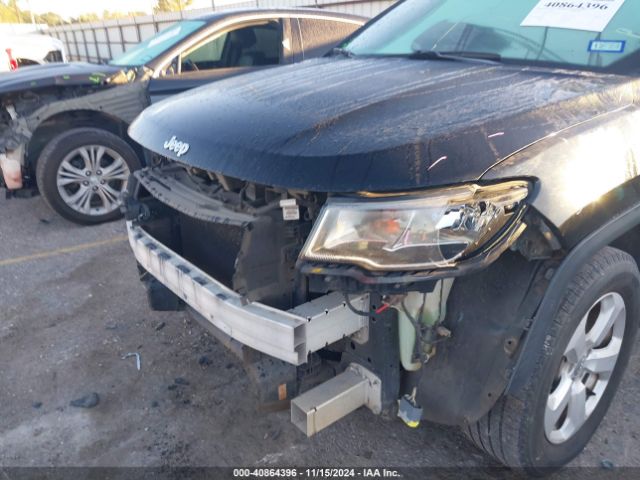 3C4NJCBB8JT108616 Jeep Compass Latitude Fwd