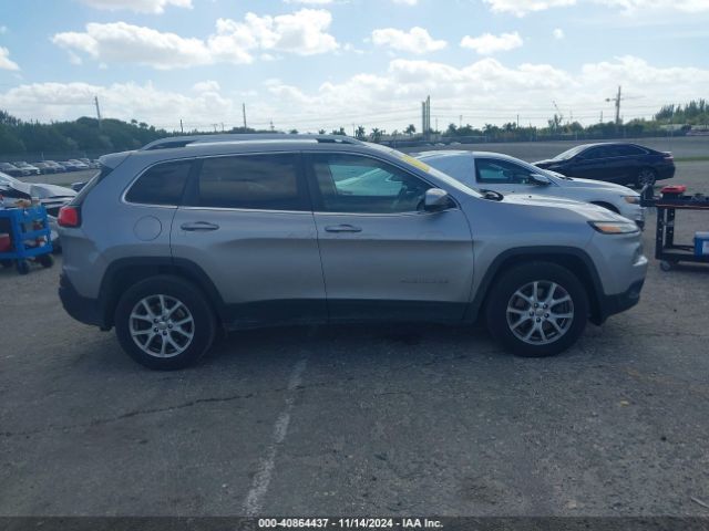 1C4PJMCBXHW565218 Jeep Cherokee Latitude 4x4