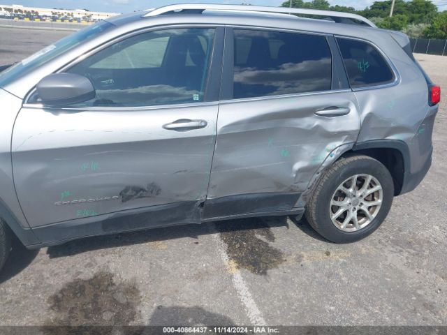 1C4PJMCBXHW565218 Jeep Cherokee Latitude 4x4
