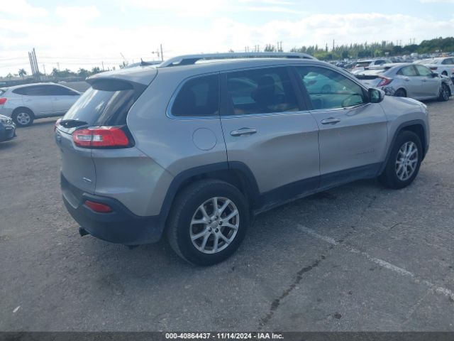 1C4PJMCBXHW565218 Jeep Cherokee Latitude 4x4
