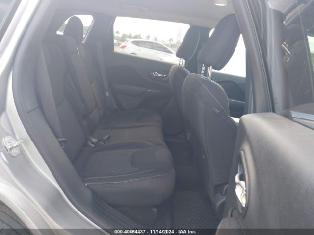 1C4PJMCBXHW565218 Jeep Cherokee Latitude 4x4