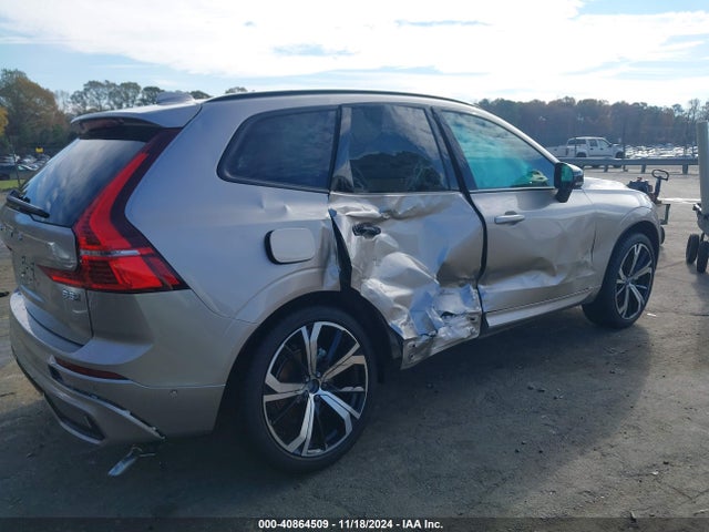 YV4M12RM1S1048584 Volvo Xc60 B5 Ultra