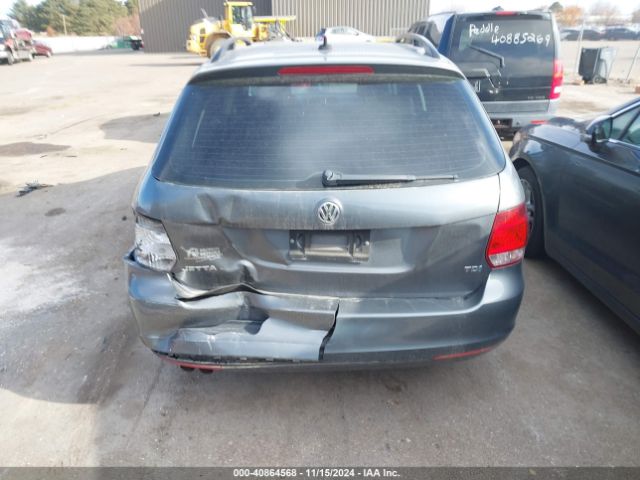 3VWPL7AJ8EM619579 Volkswagen Jetta Sportwagen 2.0l Tdi