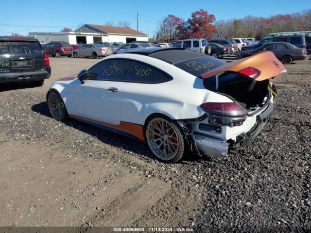2019 MERCEDES-BENZ AMG C 63 WDDWJ8HB6KF846103 Photo 2