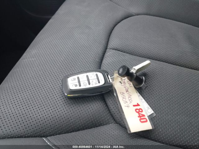 2024 CHRYSLER PACIFICA HYBRID 2C4RC1S7XRR127341 Photo 10