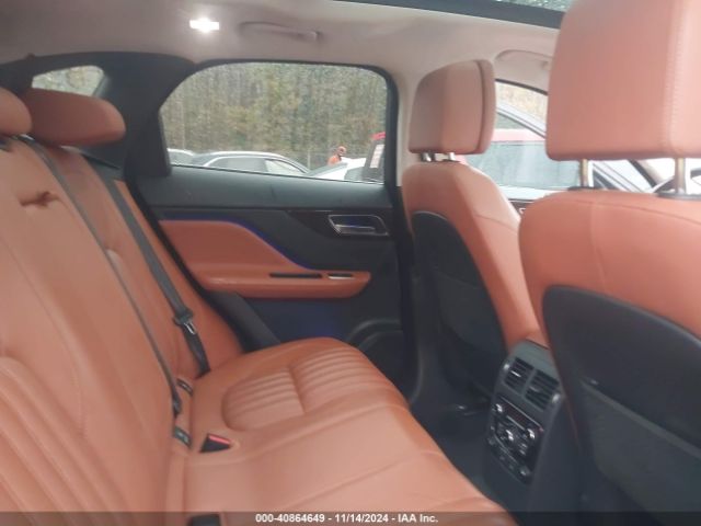 2018 JAGUAR F-PACE SADCN2EV0JA241264 Photo 7