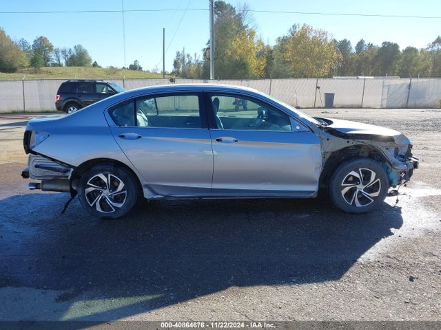 Honda ACCORD LX 2017 1HGCR2F35HA077583 Image 14