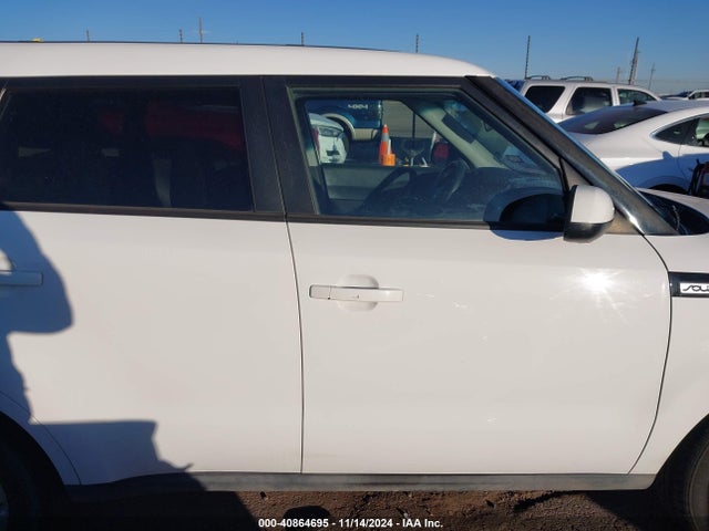 KIA SOUL + 2015 KNDJP3A54F7162435 Image 14