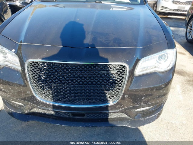 Chrysler 300C 2016 2C3CCAEGXGH105882 Image 12