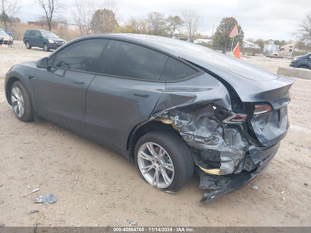 2023 TESLA MODEL Y 7SAYGDEEXPA084432 Photo 2