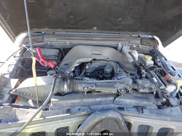 1C4HJXDG3JW316488 Jeep Wrangler Unlimited Sport S 4x4