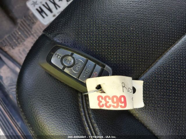 1FMJU1HT3KEA82241 Ford Expedition Xlt