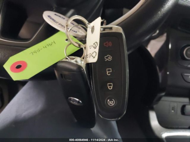 1FMCU9GD6KUB09553 Ford ESCAPE SE