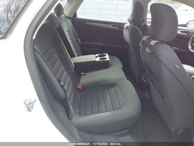 3FA6P0HD0HR239868 Ford FUSION SE