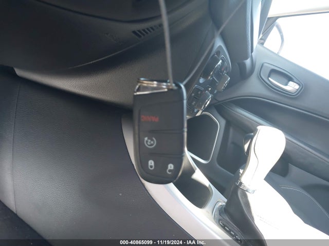 3C4NJCAB0JT133611 Jeep Compass Sport Fwd