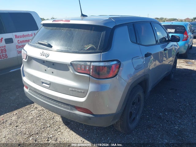 3C4NJCAB0JT133611 Jeep Compass Sport Fwd