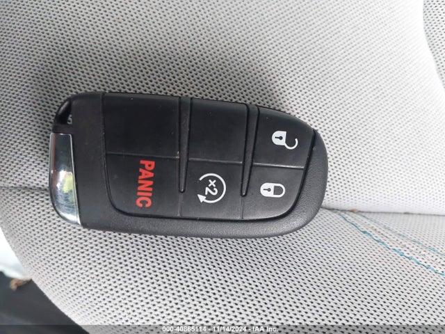 ZACNJDB1XNPN46965 Jeep Renegade Latitude 4x4