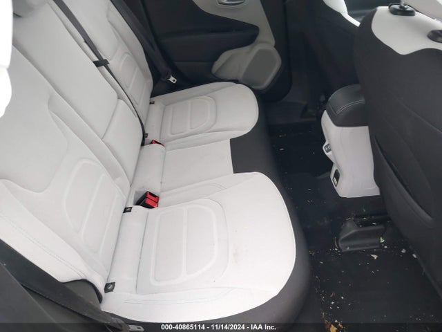 ZACNJDB1XNPN46965 Jeep Renegade Latitude 4x4