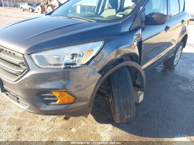 1FMCU0F78HUB38410 Ford ESCAPE S