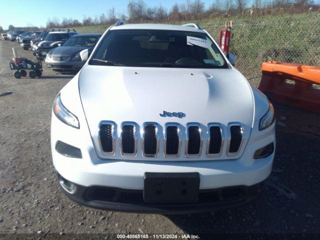 1C4PJMCB6HW664859 Jeep Cherokee Latitude 4x4