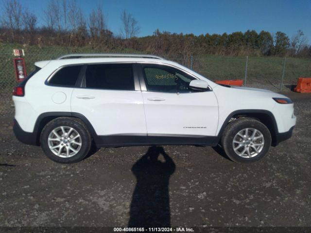 1C4PJMCB6HW664859 Jeep Cherokee Latitude 4x4