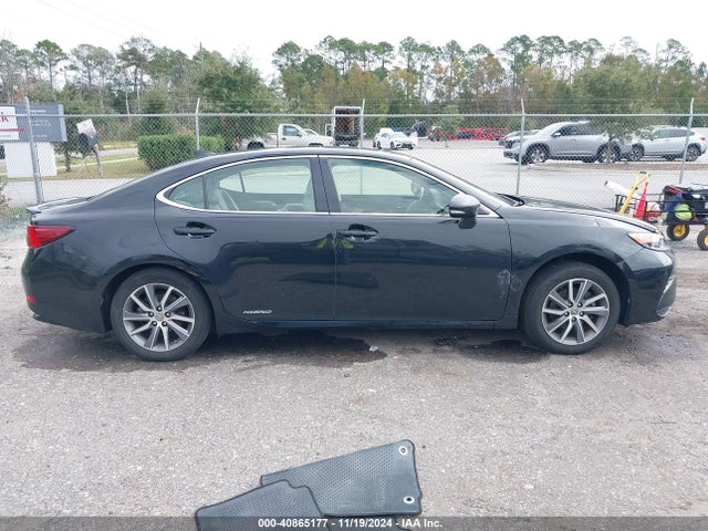 Lexus ES 300H 2017 JTHBW1GG6H2150001 Image 14