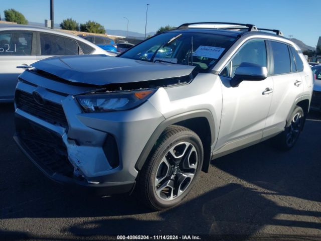 2T3K1RFV9LW057634 Toyota RAV4 LE