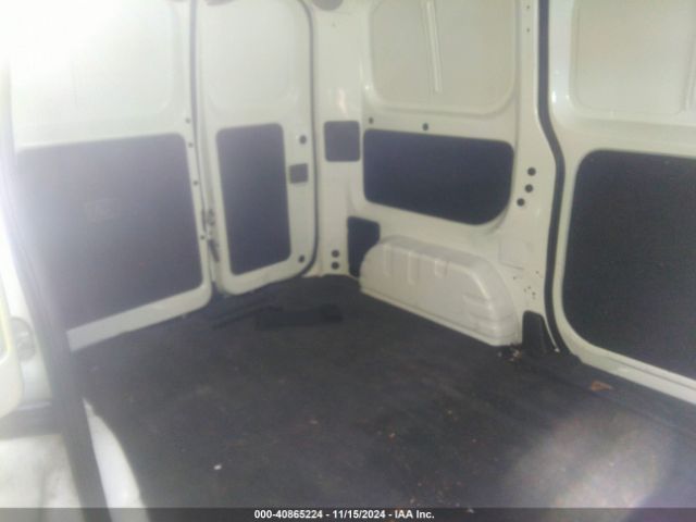 3N6CM0KN8FK696325 Nissan Nv200 S