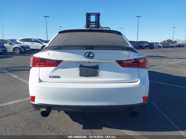 Lexus IS 200T 2016 JTHBA1D22G5030670 Image 17