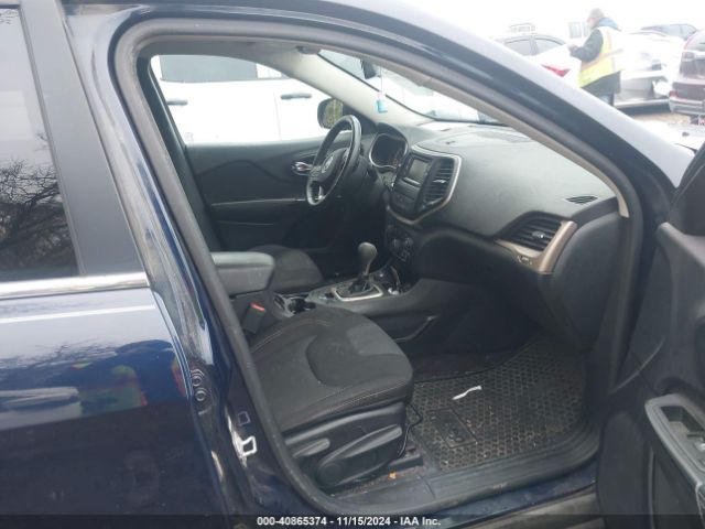 1C4PJMCB3GW322431 Jeep Cherokee Latitude